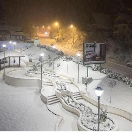 Aleksandar As Apartamento